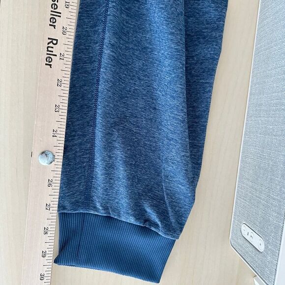 NEW The North Face Pants in heather blue track pants sky dune SPF 40+ - Picture 10 of 11